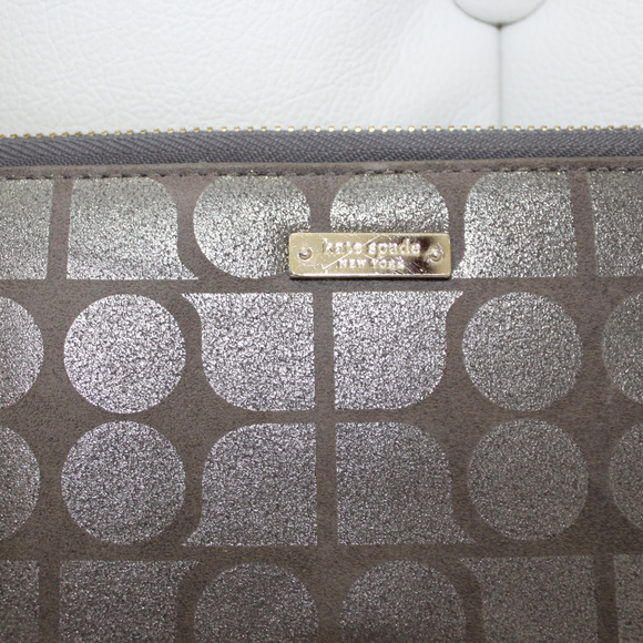 Kate Spade Noel Print Fabric Clutch Silver Gray - Picture 2 of 7